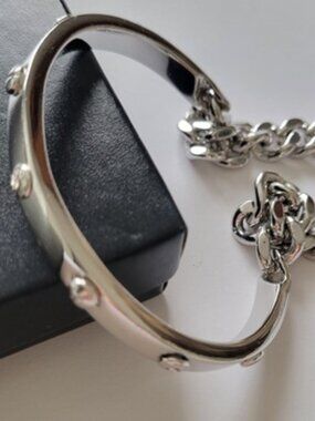 Henri Bendel Rivet Cuff